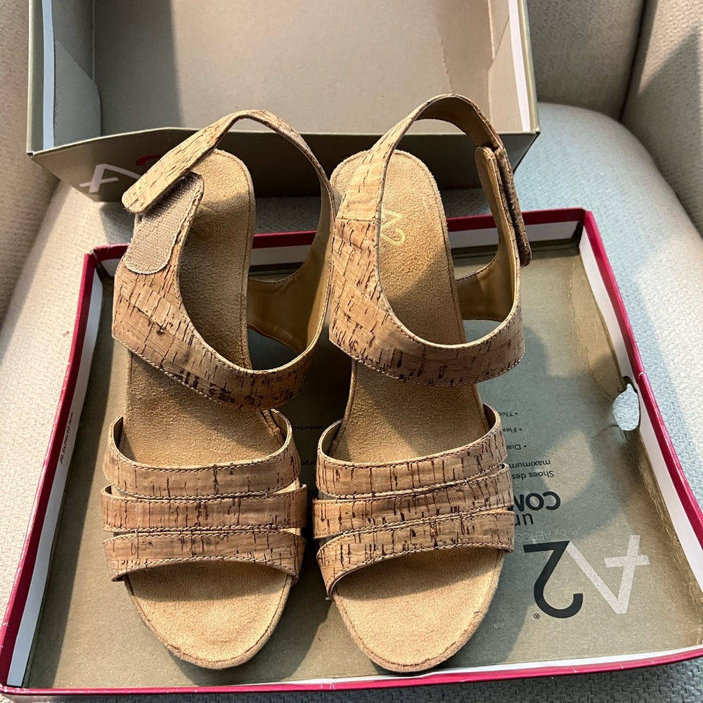 Aerosole A2 Plush Day Sandal